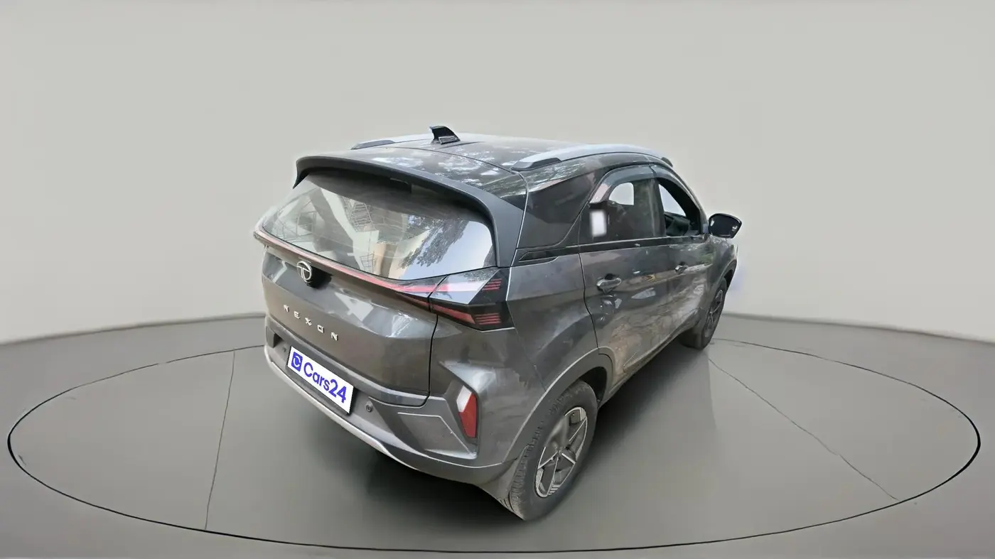 2024 Tata NEXON FEARLESS + SUNROOF DCA DUAL TONE 1.2 PETROL, Petrol, Automatic, 7,980 km, exterior