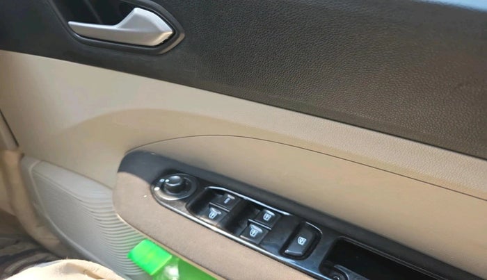 2020 Renault TRIBER RXZ, Petrol, Manual, 95,616 km, interior