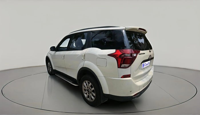 2018 Mahindra XUV500 W9 AT, Diesel, Automatic, 1,31,923 km, exterior