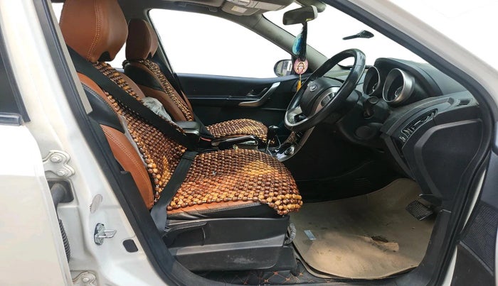 2018 Mahindra XUV500 W9 AT, Diesel, Automatic, 1,31,923 km, interior