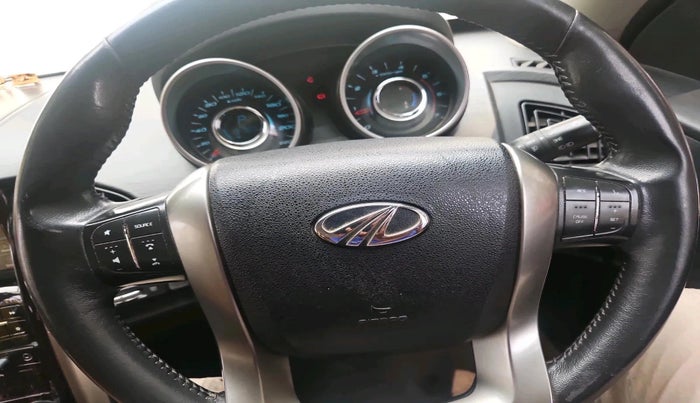 2018 Mahindra XUV500 W9 AT, Diesel, Automatic, 1,31,923 km, interior