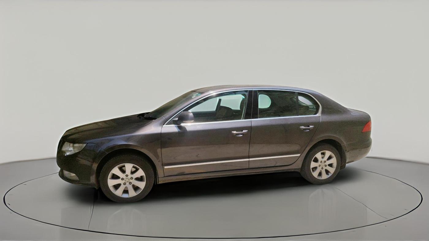 2011 Skoda Superb ELEGANCE 2.0 TDI CR AT, Diesel, Automatic, 1,13,212 km, exterior