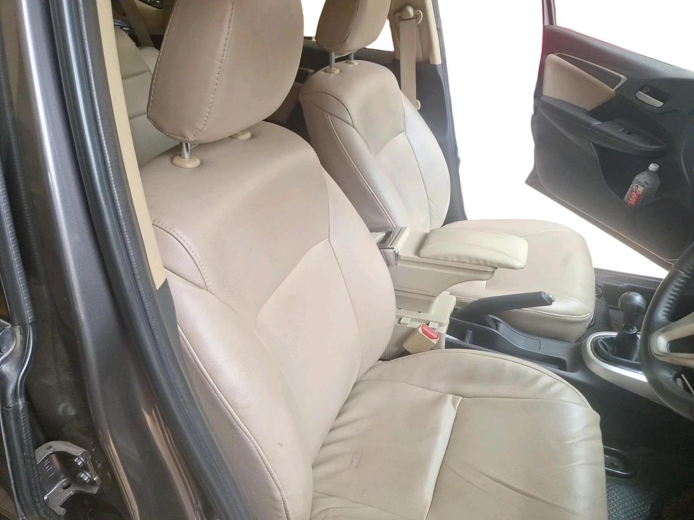 2018 Honda Jazz 1.2L I-VTEC V, Petrol, Manual, 76,667 km, interior