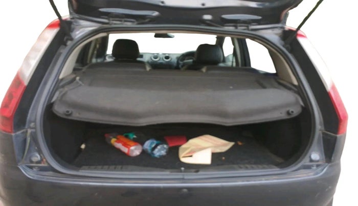 2011 Ford Figo ZXI 1.2 PETROL, Petrol, Manual, 1,34,313 km, exterior