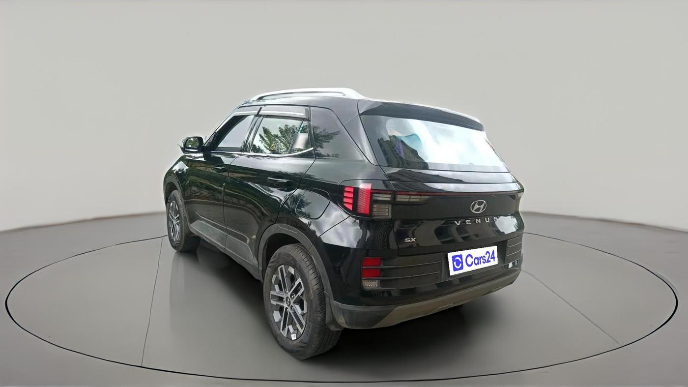 2022 Hyundai VENUE SX 1.2 PETROL, Petrol, Manual, 7,421 km, exterior