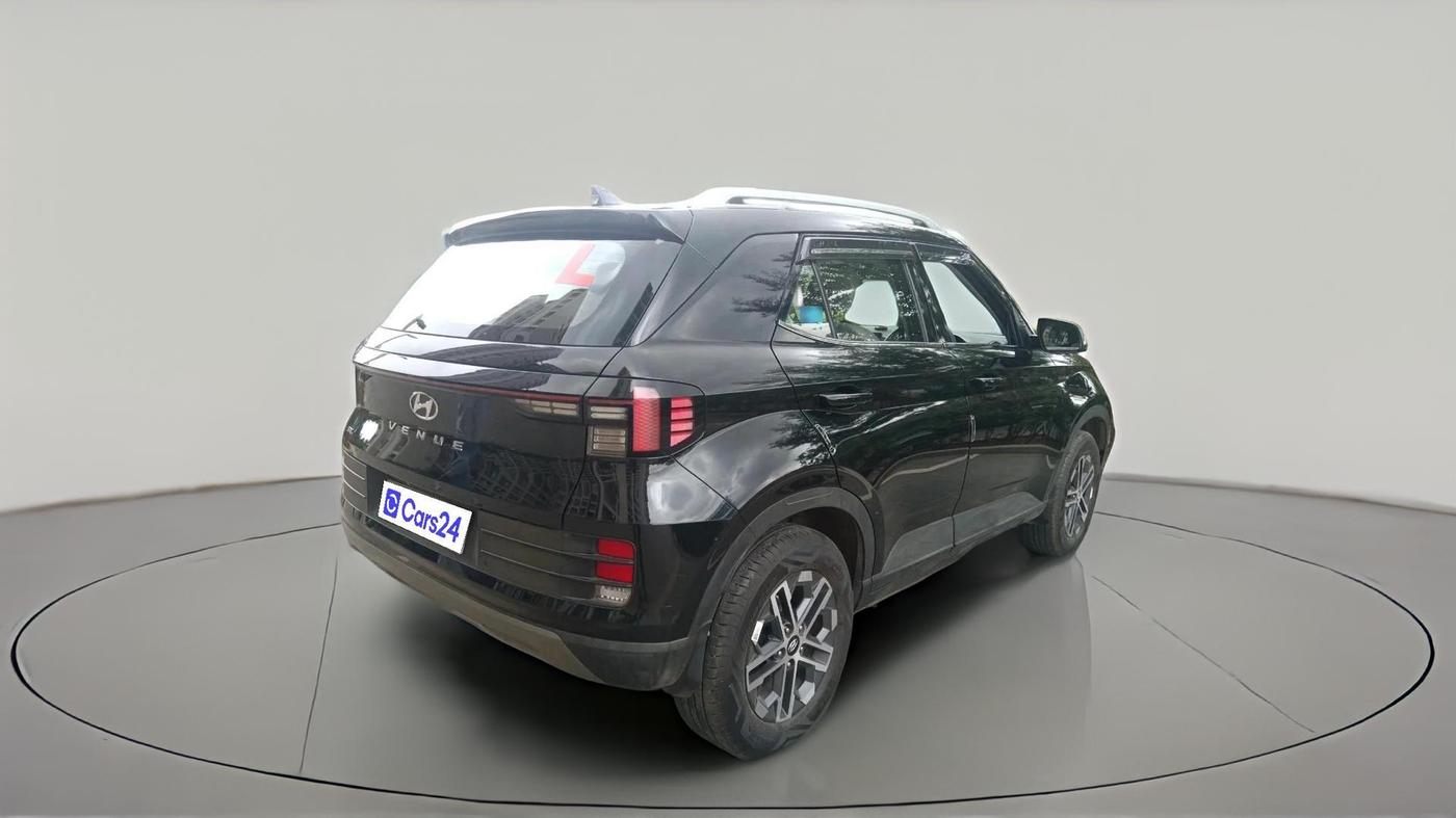 2022 Hyundai VENUE SX 1.2 PETROL, Petrol, Manual, 7,421 km, exterior
