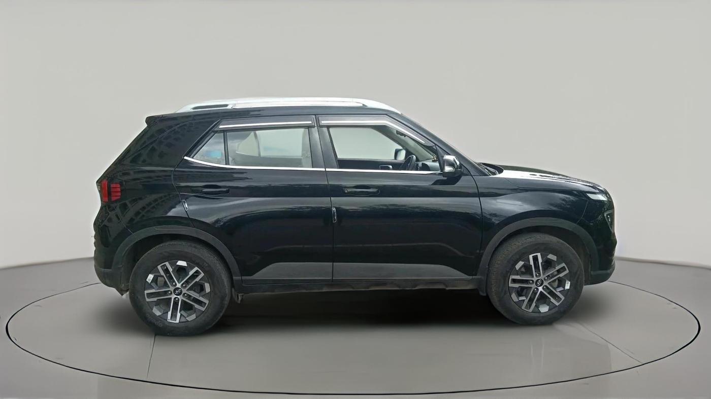 2022 Hyundai VENUE SX 1.2 PETROL, Petrol, Manual, 7,421 km, exterior