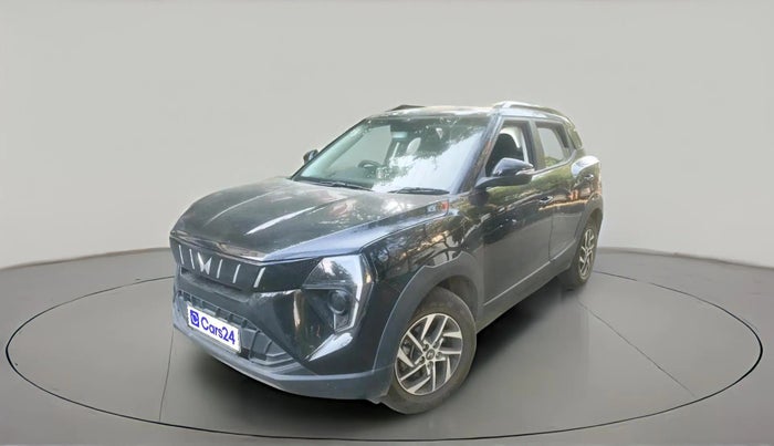 2025 Mahindra XUV 3XO AX5 1.5 Turbo Diesel, Diesel, Manual, 3,863 km, exterior