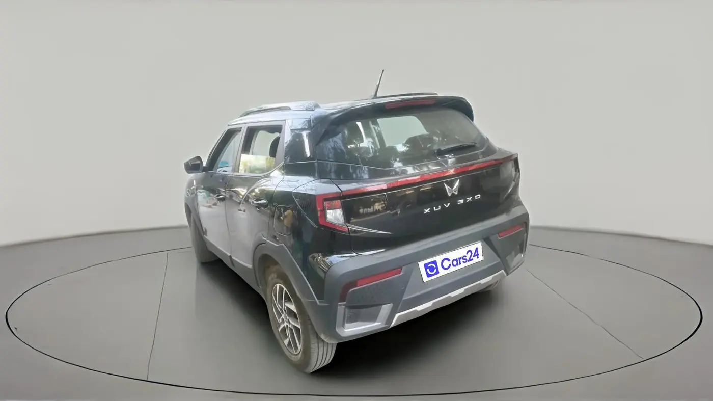 2025 Mahindra XUV 3XO AX5 1.5 Turbo Diesel, Diesel, Manual, 3,863 km, exterior