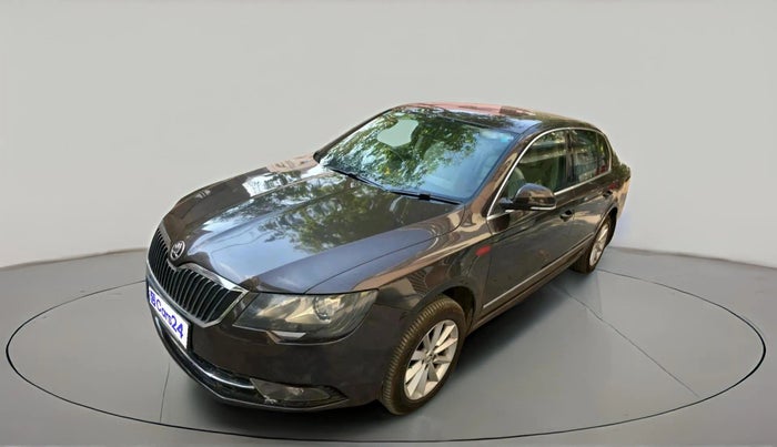 2015 Skoda Superb ELEGANCE 2.0 TDI CR AT, Diesel, Automatic, 1,38,948 km, exterior