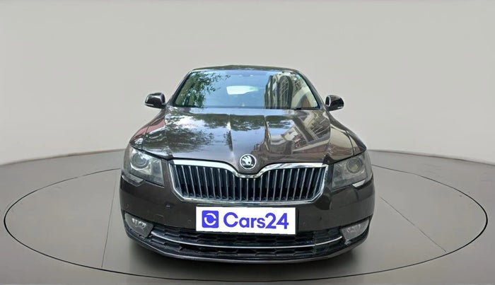 2015 Skoda Superb ELEGANCE 2.0 TDI CR AT, Diesel, Automatic, 1,38,948 km, exterior