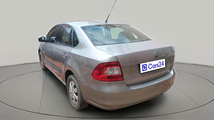 2012 Skoda Rapid AMBITION 1.6 MPI AT, Petrol, Automatic, 69,498 km, exterior