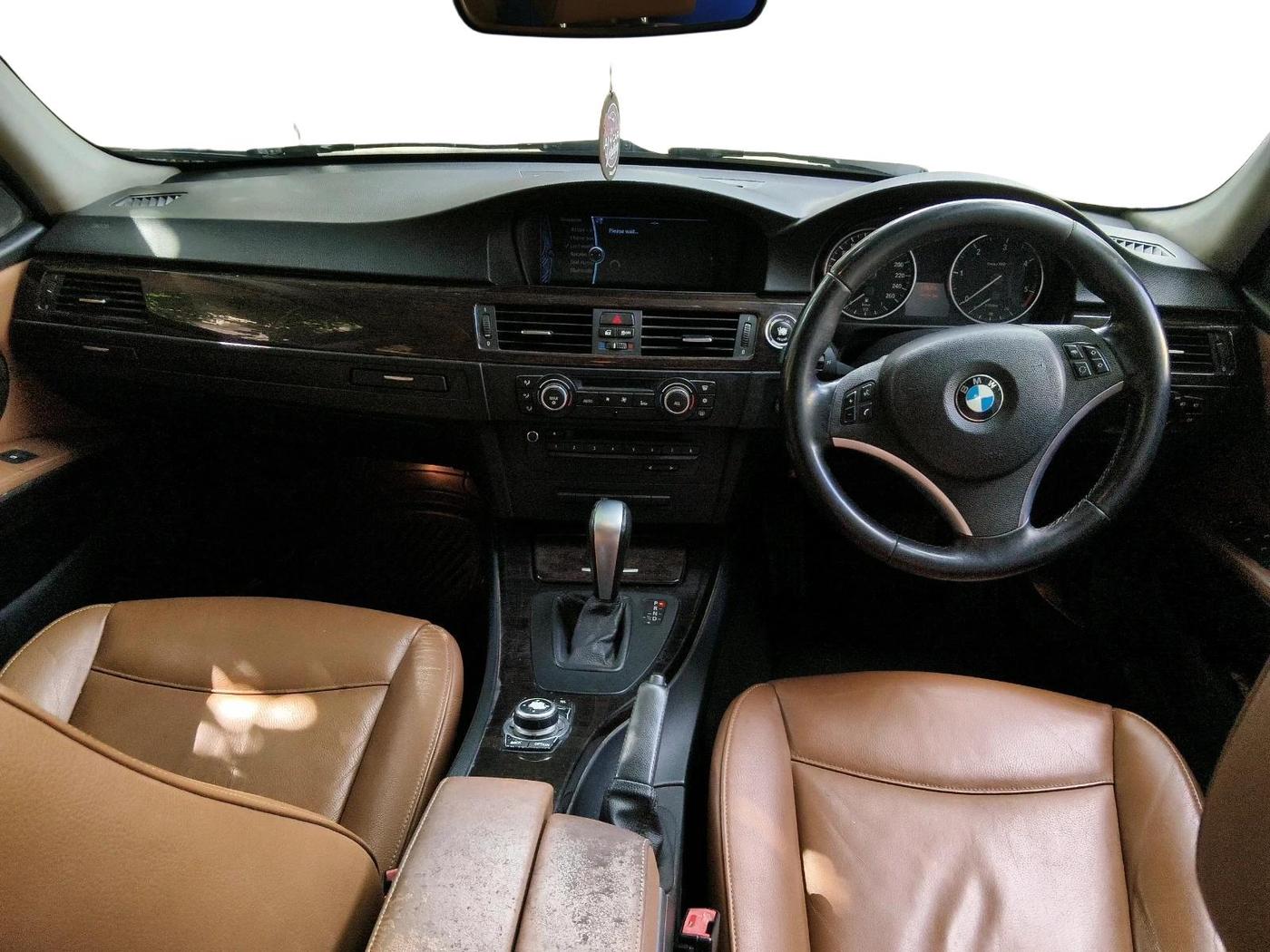 2012 BMW 3 Series 320d, Diesel, Automatic, 1,27,794 km, interior