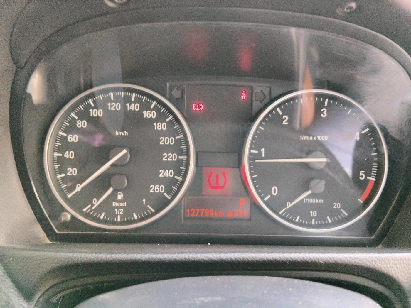 2012 BMW 3 Series 320d, Diesel, Automatic, 1,27,794 km, interior