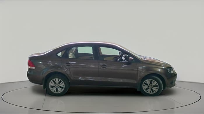 2014 Volkswagen Vento HIGHLINE 1.6 MPI, Petrol, Manual, 86,864 km, exterior
