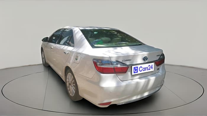 2017 Toyota Camry HYBRID, Hybrid, Automatic, 1,79,643 km, exterior