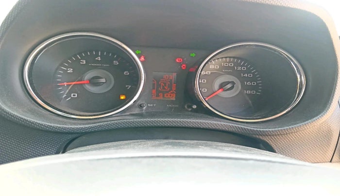 2016 Mahindra TUV300 T8, Diesel, Manual, 91,009 km, interior