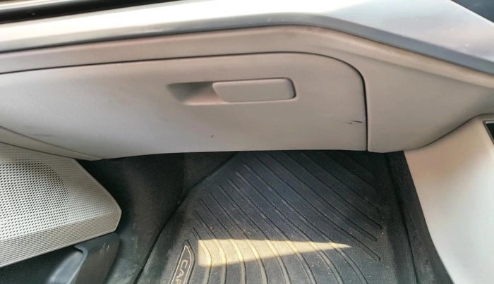 2022 KIA CARENS PRESTIGE 1.5 PETROL 7 STR, Petrol, Manual, 28,468 km, interior