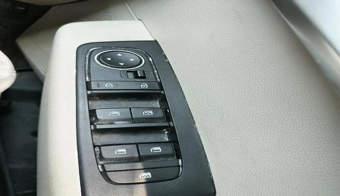 2022 KIA CARENS PRESTIGE 1.5 PETROL 7 STR, Petrol, Manual, 28,468 km, interior