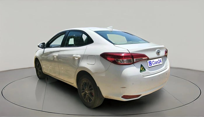 2018 Toyota YARIS VX CVT, Petrol, Automatic, 65,034 km, exterior