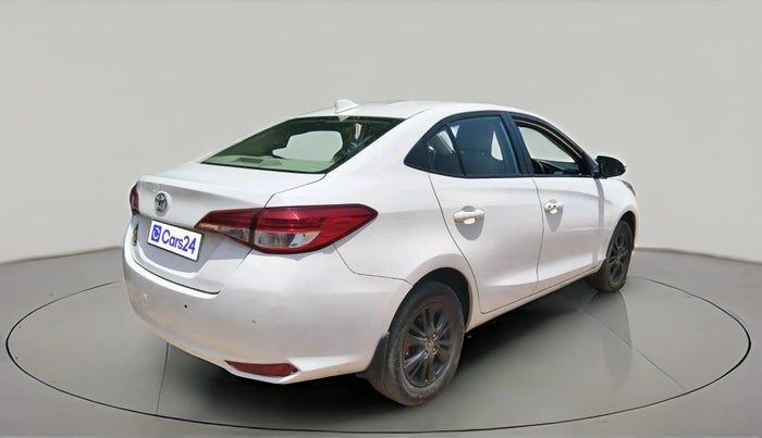 2018 Toyota YARIS VX CVT, Petrol, Automatic, 65,034 km, exterior