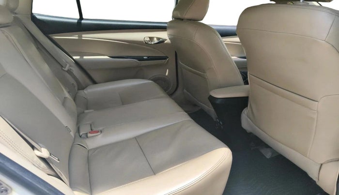 2018 Toyota YARIS VX CVT, Petrol, Automatic, 65,034 km, interior