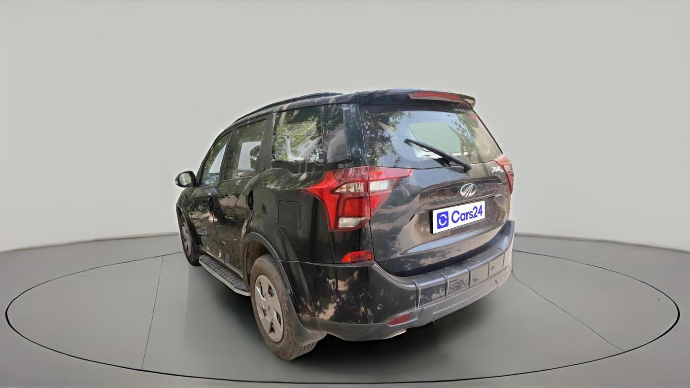 2020 Mahindra XUV500 W7, Diesel, Manual, 27,579 km, exterior