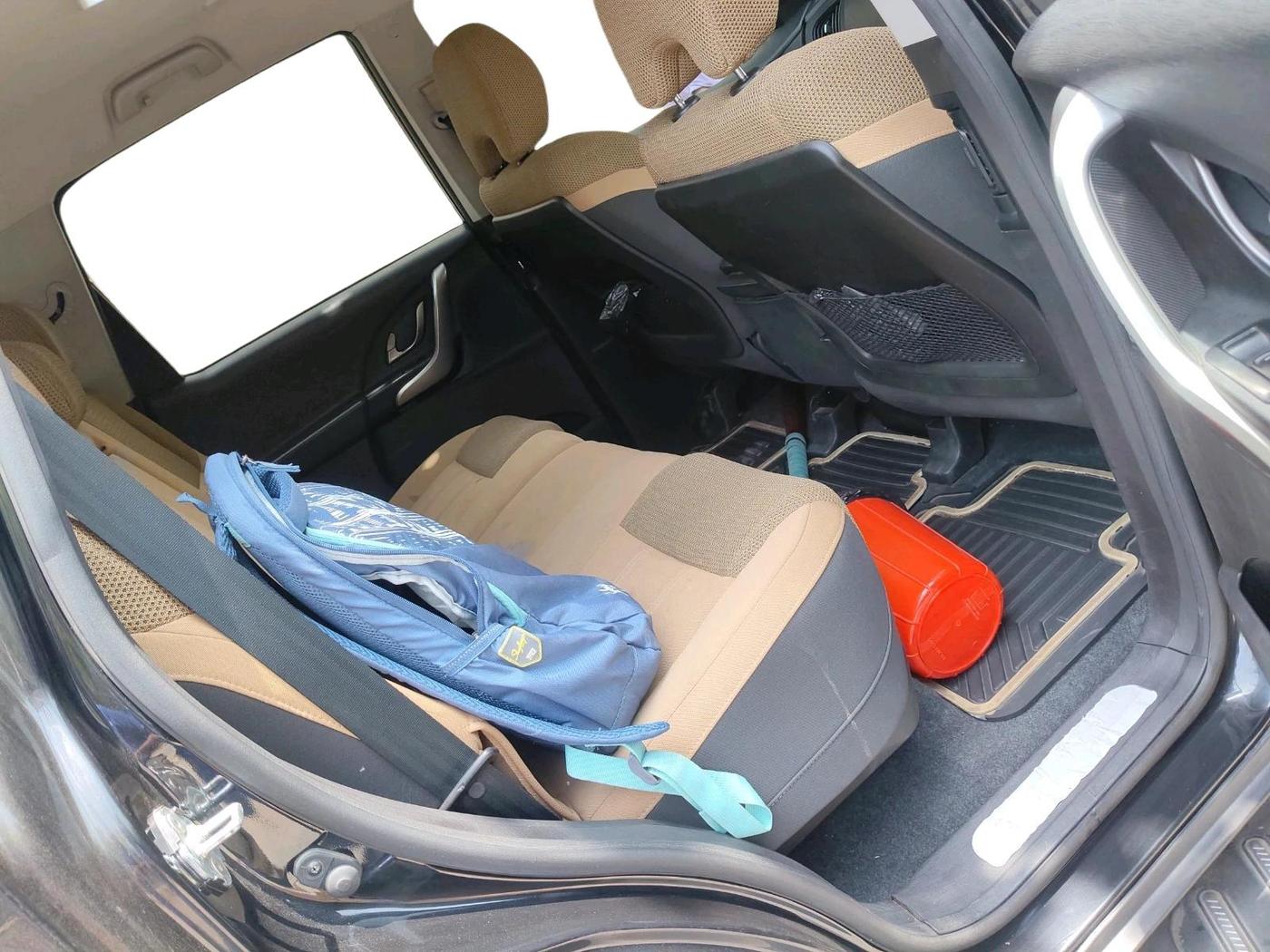 2020 Mahindra XUV500 W7, Diesel, Manual, 27,579 km, interior