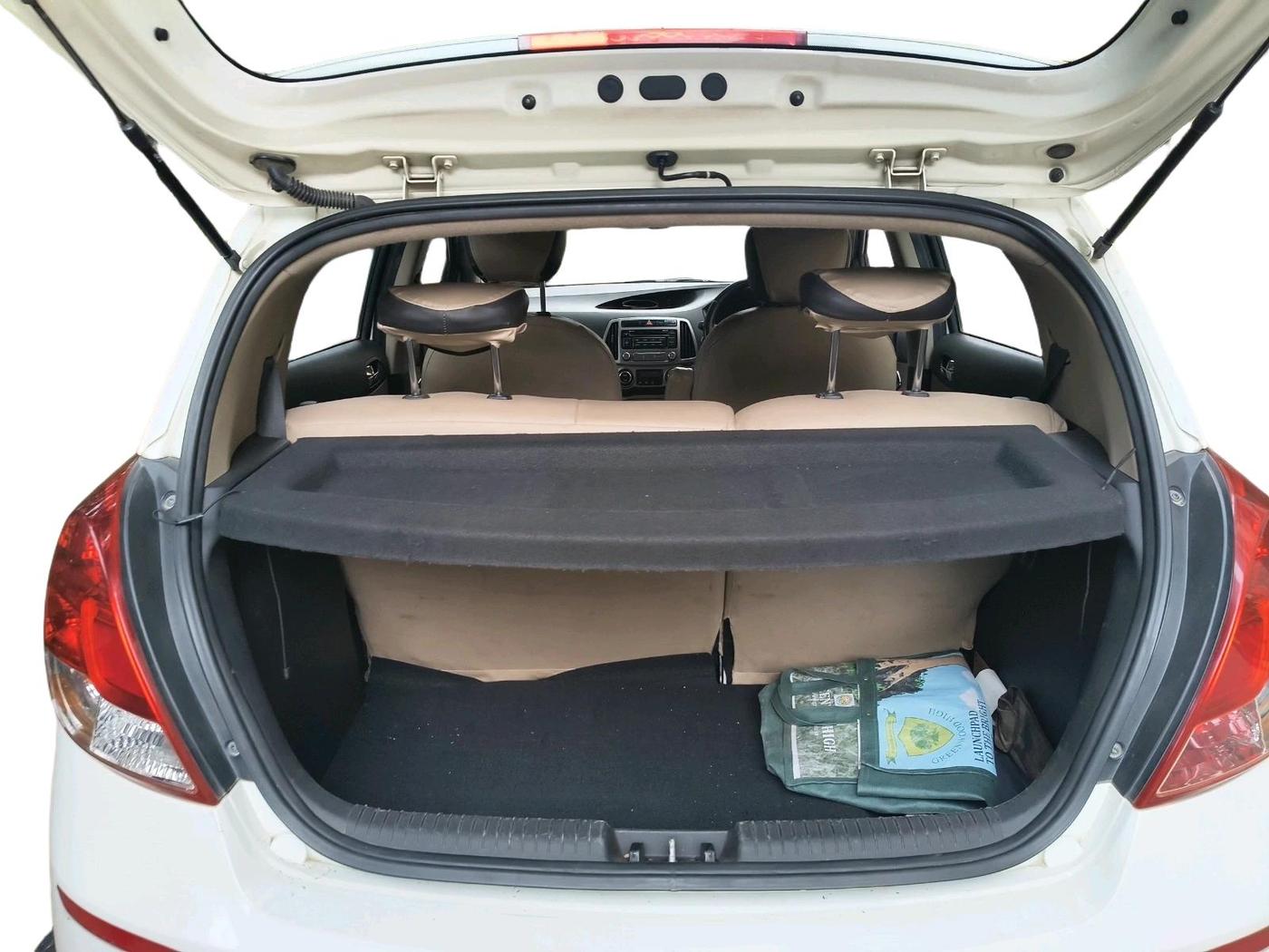 2014 Hyundai i20 ASTA 1.2, Petrol, Manual, 57,382 km, exterior