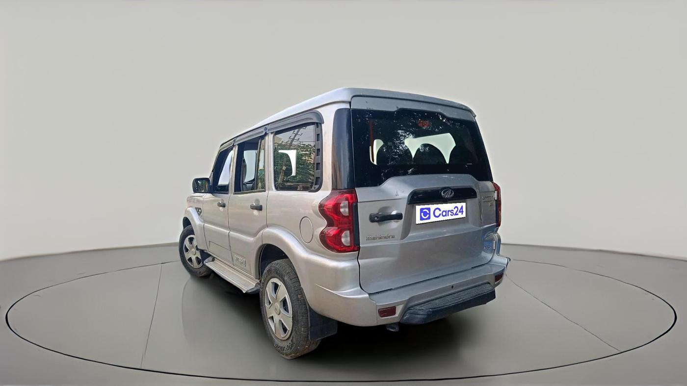 2018 Mahindra Scorpio S5, Diesel, Manual, 2,02,699 km, exterior
