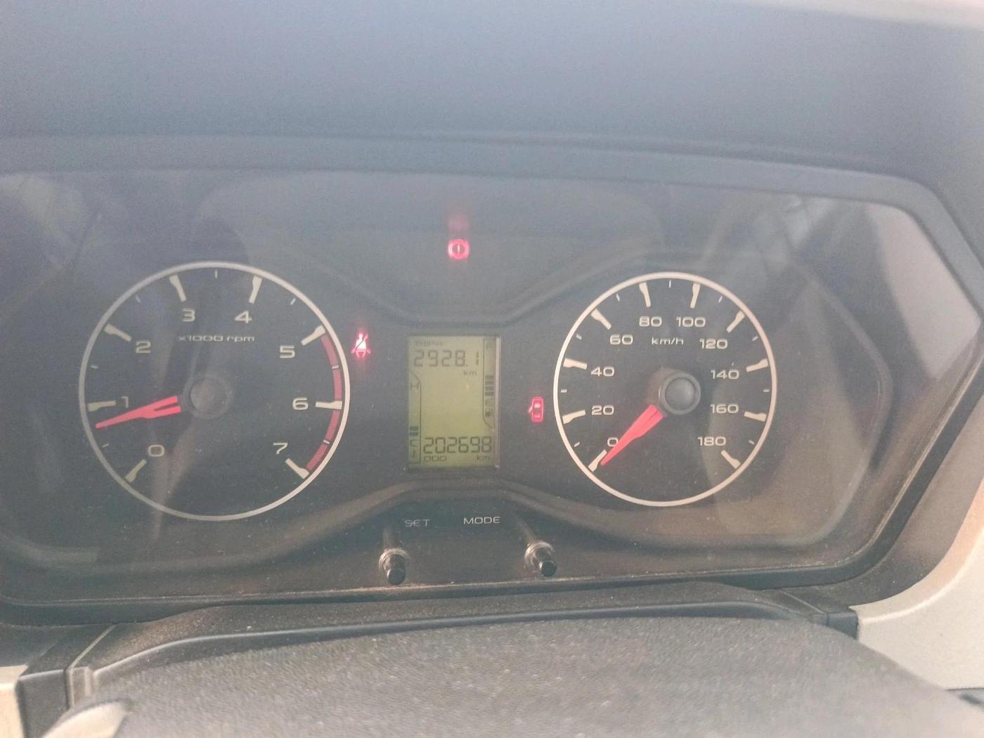 2018 Mahindra Scorpio S5, Diesel, Manual, 2,02,699 km, interior
