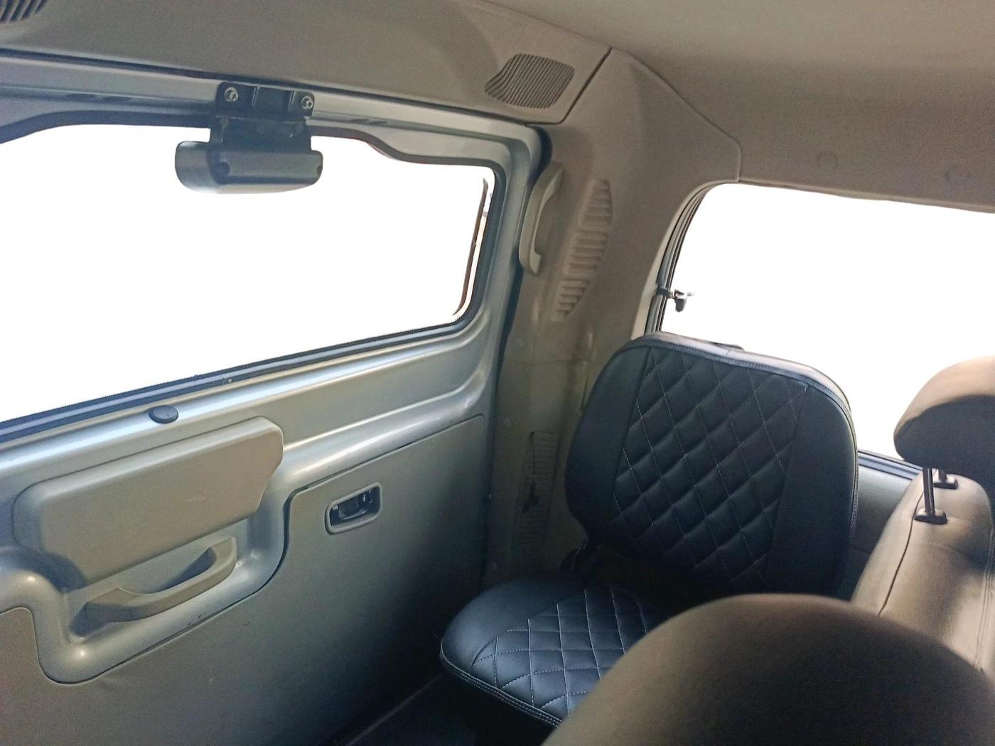 2018 Mahindra Scorpio S5, Diesel, Manual, 2,02,699 km, interior