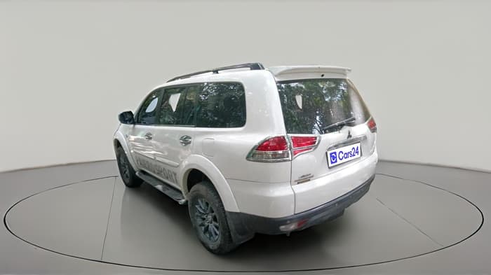2016 Mitsubishi Pajero Sport 2.5 AT 4X2, Diesel, Automatic, 1,01,067 km, exterior