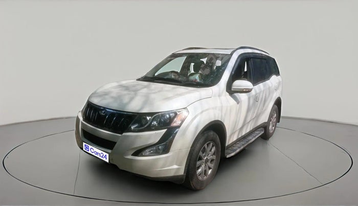 2015 Mahindra XUV500 W10, Diesel, Manual, 85,050 km, exterior
