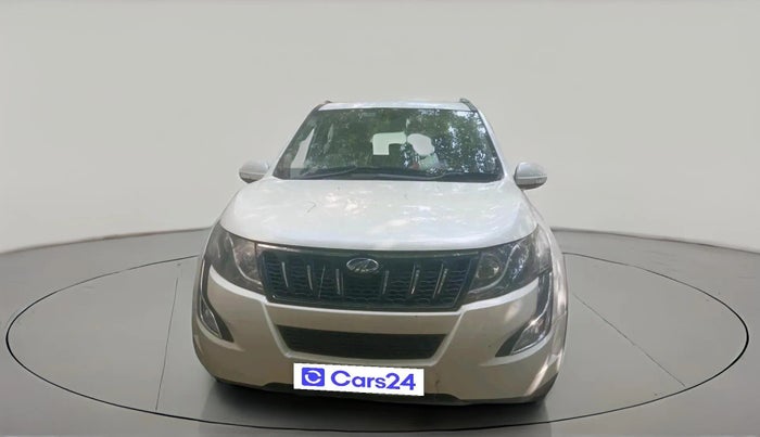 2015 Mahindra XUV500 W10, Diesel, Manual, 85,050 km, exterior