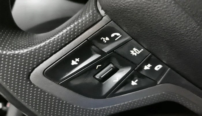 2021 Tata Safari XZ PLUS, Diesel, Manual, 89,014 km, interior