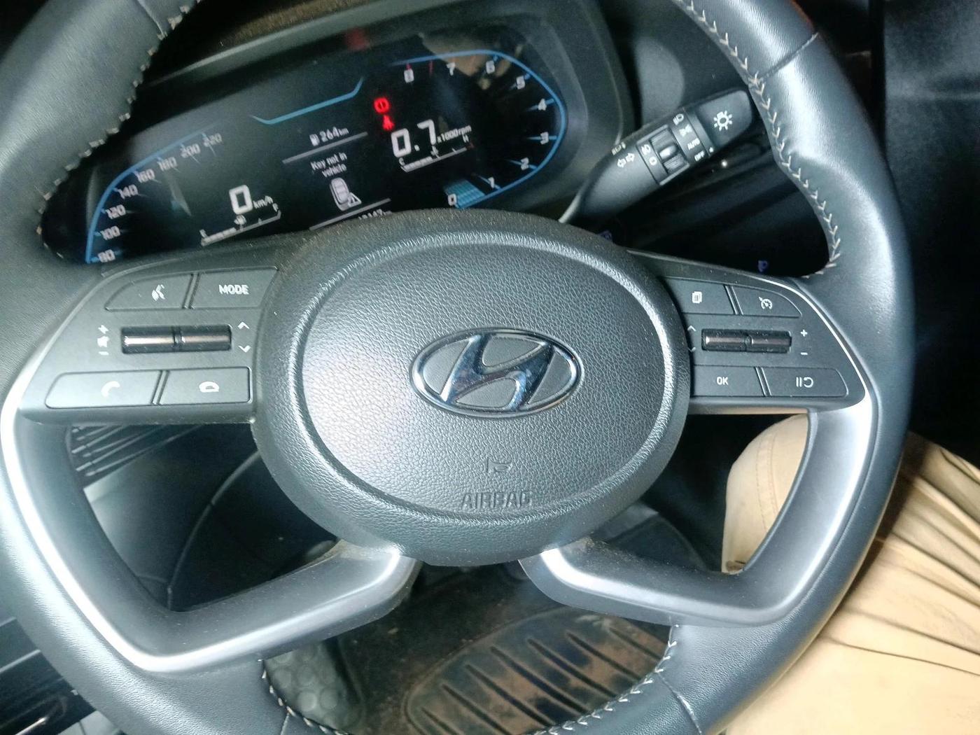 2022 Hyundai NEW I20 ASTA (O) 1.2 MT, Petrol, Manual, 13,147 km, interior
