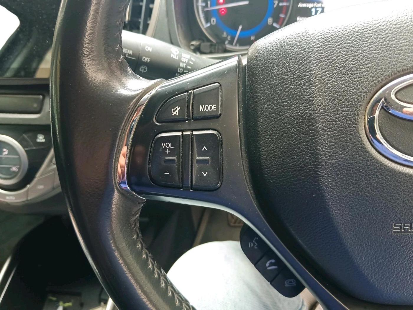 2019 Toyota Glanza V, Petrol, Manual, 63,373 km, interior