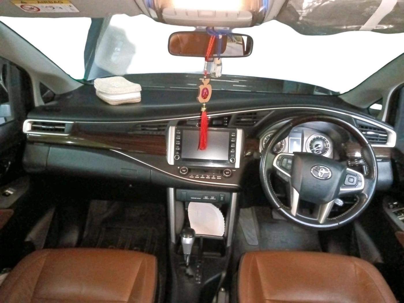 2021 Toyota Innova Crysta 2.7 ZX AT 7 STR, Petrol, Automatic, 65,828 km, interior