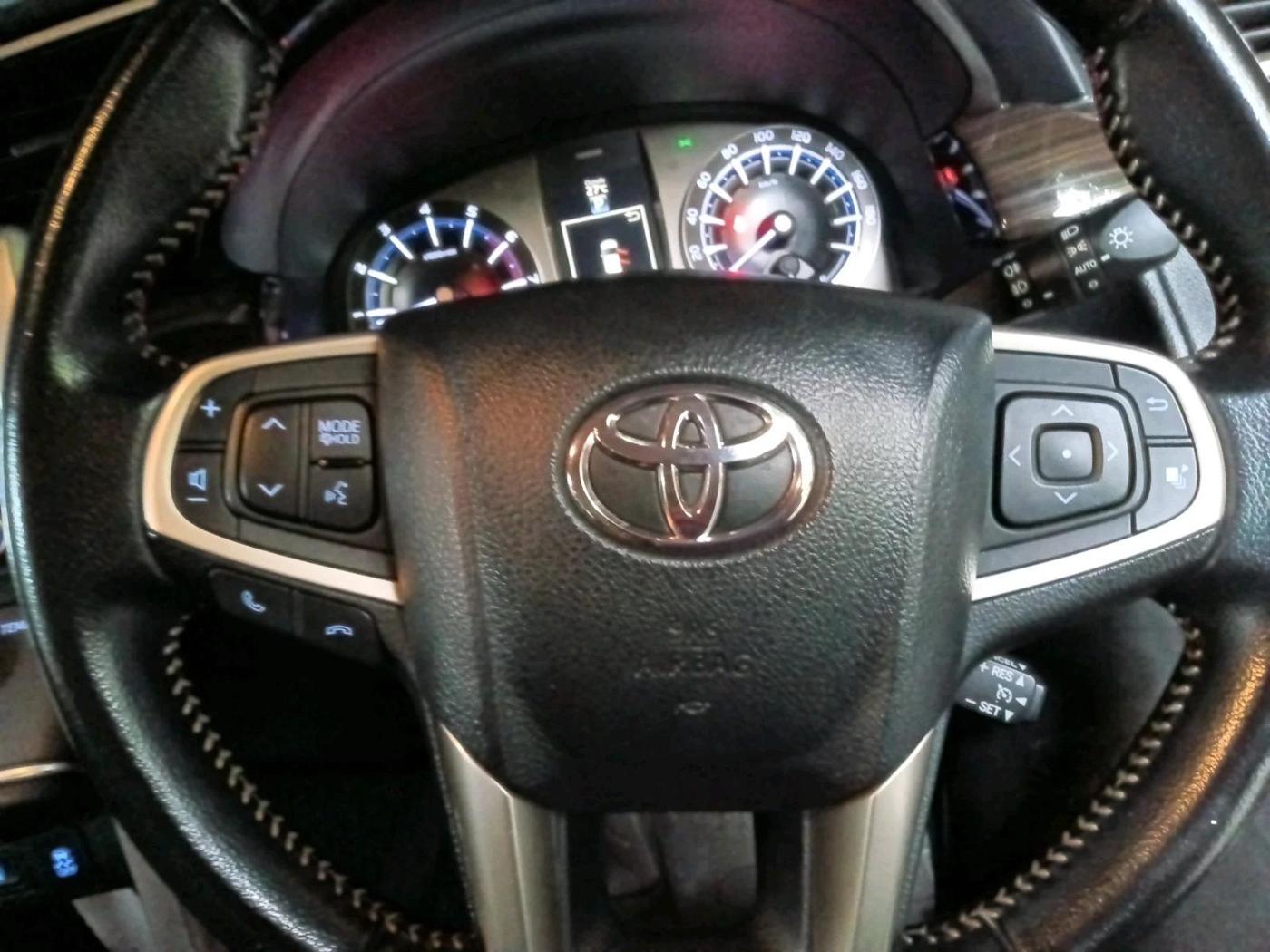 2021 Toyota Innova Crysta 2.7 ZX AT 7 STR, Petrol, Automatic, 65,828 km, interior
