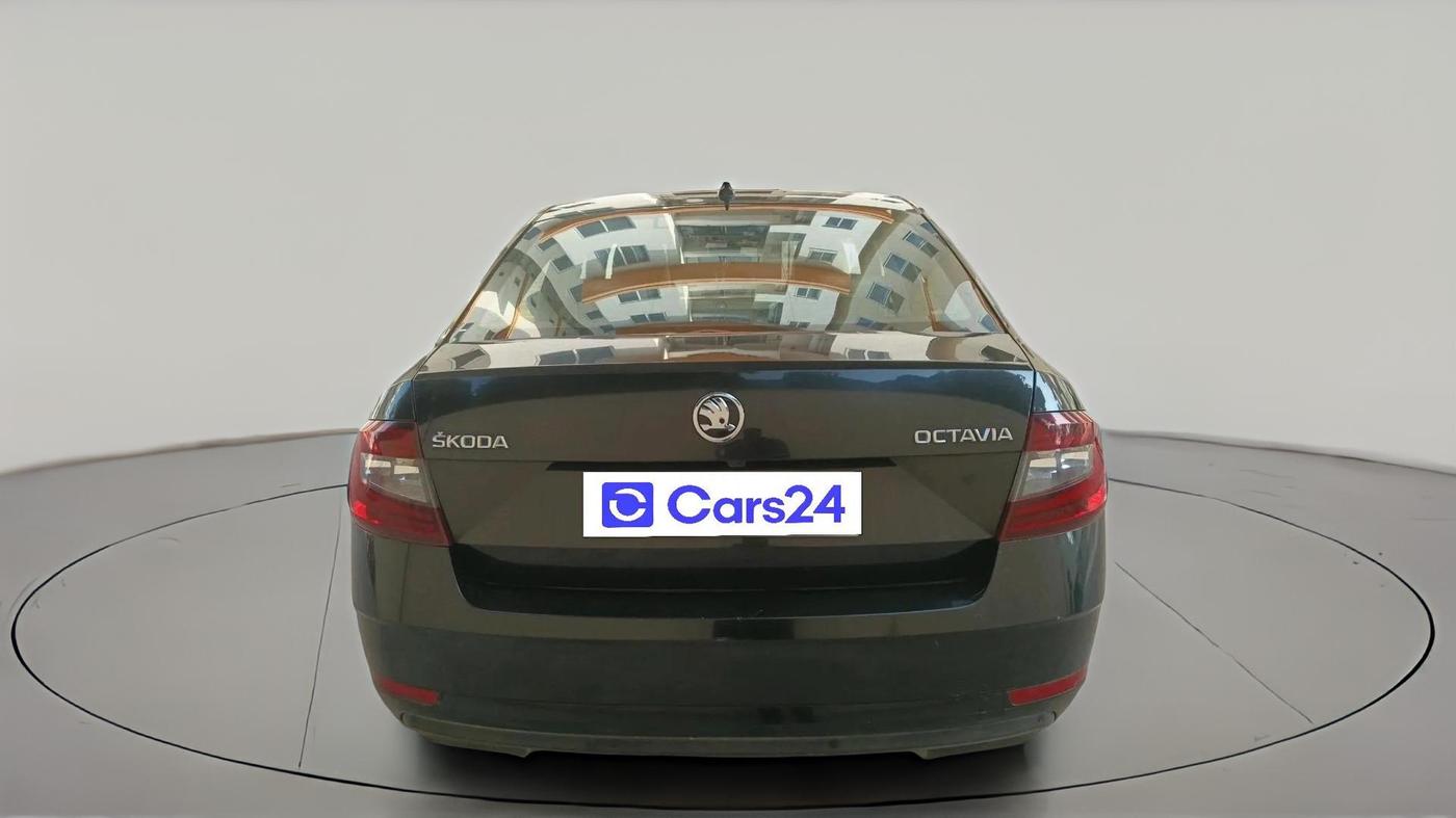 2017 Skoda Octavia STYLE PLUS AT 1.8 TSI, Petrol, Automatic, 52,317 km, exterior