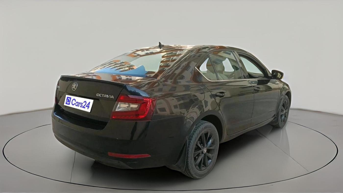 2017 Skoda Octavia STYLE PLUS AT 1.8 TSI, Petrol, Automatic, 52,317 km, exterior