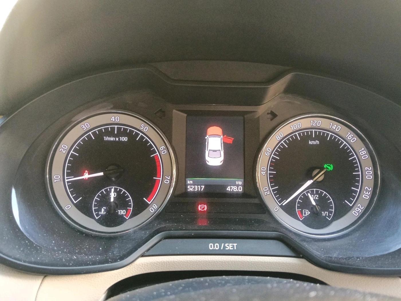 2017 Skoda Octavia STYLE PLUS AT 1.8 TSI, Petrol, Automatic, 52,317 km, interior