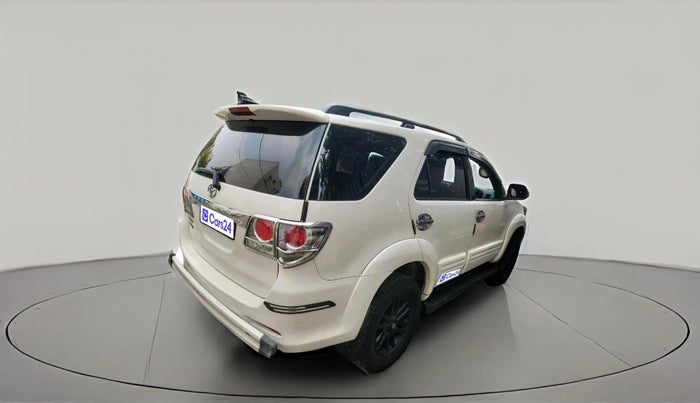 2014 Toyota Fortuner 3.0 4X4 MT, Diesel, Manual, 1,82,992 km, exterior