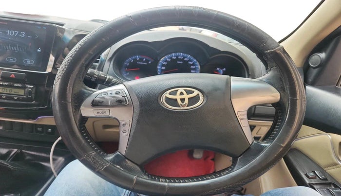 2014 Toyota Fortuner 3.0 4X4 MT, Diesel, Manual, 1,82,992 km, interior