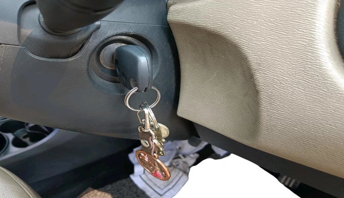 2014 Renault Duster 85 PS RXL DIESEL, Diesel, Manual, 1,44,386 km, interior