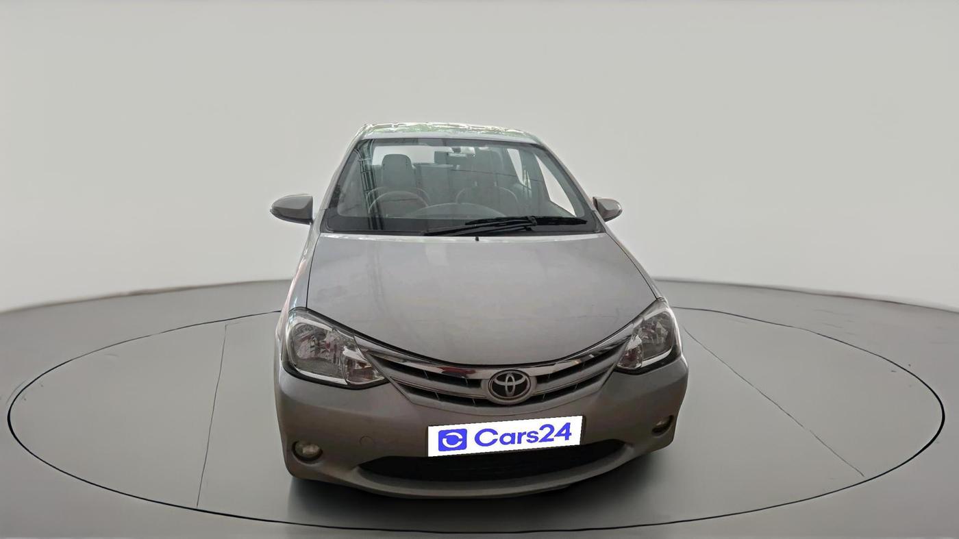 2013 Toyota Etios V, Petrol, Manual, 1,87,408 km, exterior