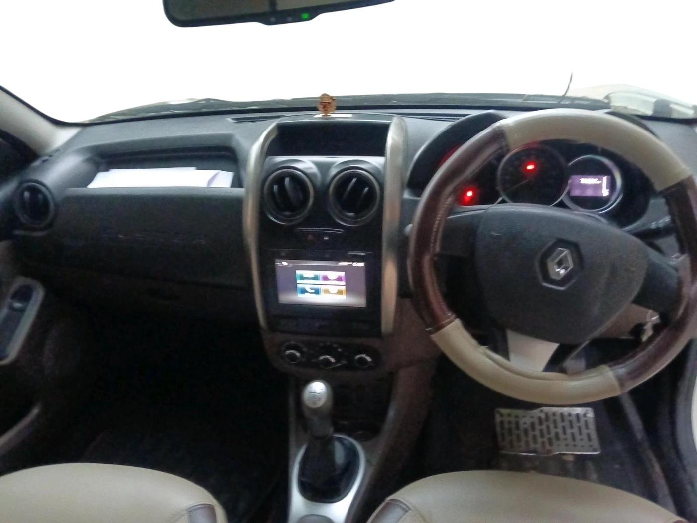 2019 Renault Duster 85 PS RXS MT DIESEL, Diesel, Manual, 76,962 km, interior
