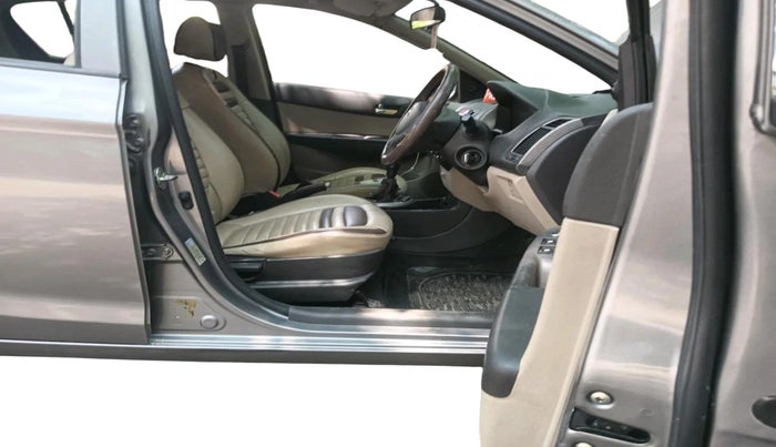 2012 Hyundai i20 MAGNA 1.2, Petrol, Manual, 1,41,704 km, interior