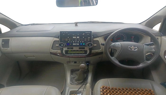 2013 Toyota Innova 2.5 VX 7 STR, Diesel, Manual, 1,54,820 km, interior